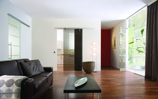 Single Glass Partition Vogline