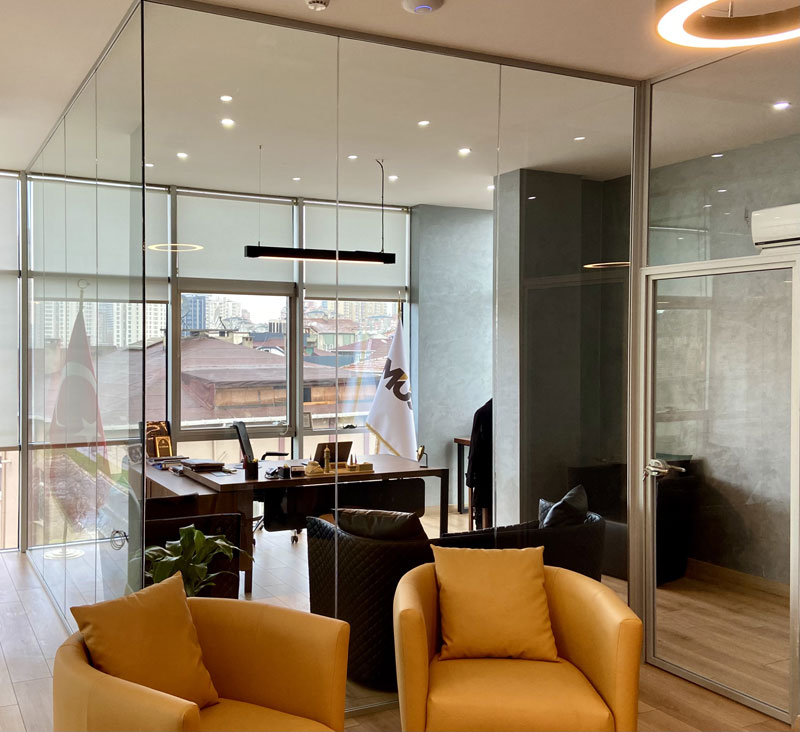 Single Glass Partition Vogline